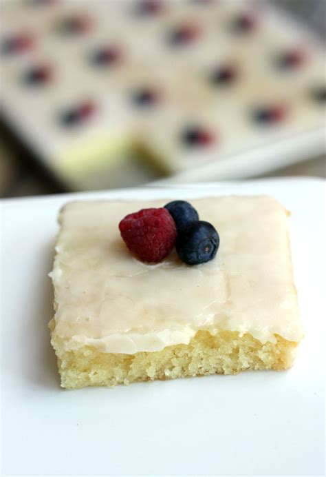 Because the cake is so thin, i legit ate a third of the pan by myself, no problem. Almond Sheet Cake with Berries - My Recipe Magic