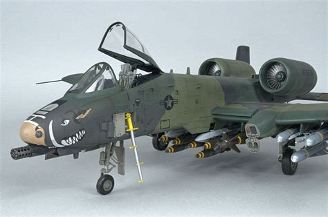 Fairchild Republic A 10 Thunderbolt Ii Warthog Scale Model Ships