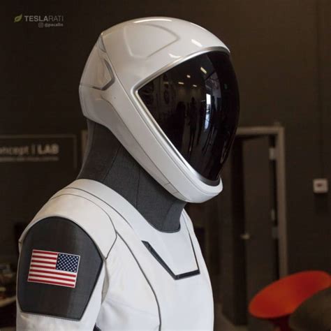 The suit was silver for a number of reasons, according to cathleen lewis, a curator in the space history department of the national air and space museum. SpaceX gives press exclusive access to Crew Dragon ...