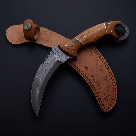 Handmade Damascus Karambit Knife With Leather Sheath