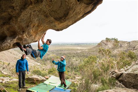 Unofficial Rules of Outdoor Bouldering - Time to Climb