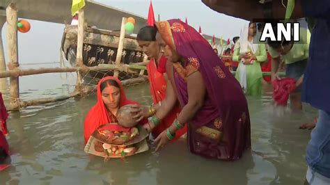 Devotees Throng Ghats Ponds To Celebrate Chhath Puja Across Country
