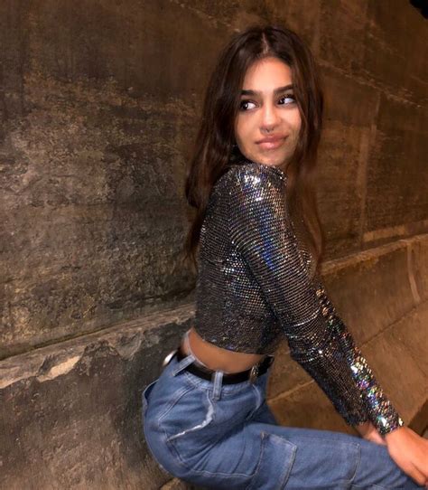Arunya Guillot On Instagram “late Halloween Post I’m Dressed As A Disco Ball Lol” Ropa