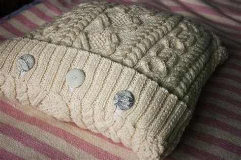 How To Recycle Old Sweaters And Scarves For Decorative Pillows Winter