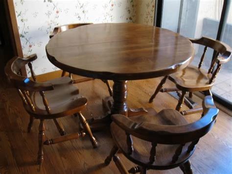 Take you through the best kitchen wooden furniture in classic, modern and minimalist style. Round Wooden Kitchen Table and Chairs - for Sale in Menlo ...