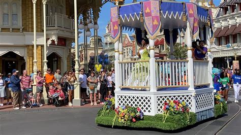 15th Anniversary Of Disney Dreamers Academy Celebrated With Parade At