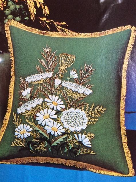 Leewards Crewel Embroidery Queen Annes Lace Pillow Kit Vtg Beaded
