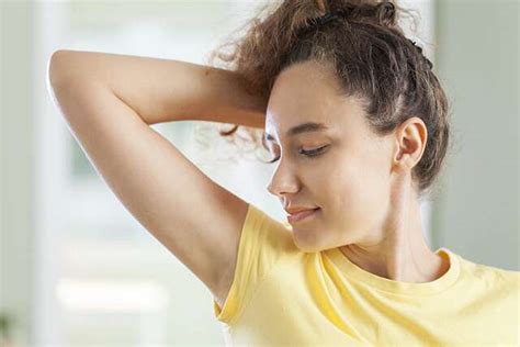 Why You Should Use Toner On Your Underarms