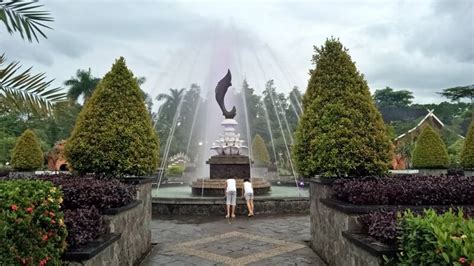 Taman Maya Datar Dan Pancawarna Taman Instagramable Berbalut Budaya