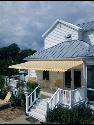 Desain kanopi rumah minimalis adalah sebuah penutup yang seperti atap tetapi bedanya kanopi tidak mempunyai dinding. Cara Membuat Kanopi Yang Murah Dan Mudah - Desain Rumah