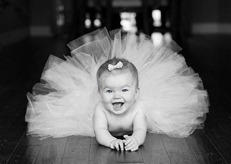 35 Ways To Photograph Your Newborn Baby Photography Baby Photoshoot