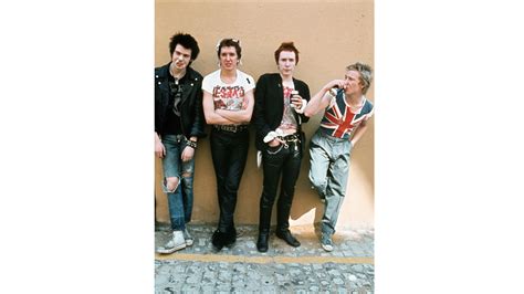 Behind The Filth And The Fury Rarely Seen Sex Pistols Photos Rolling