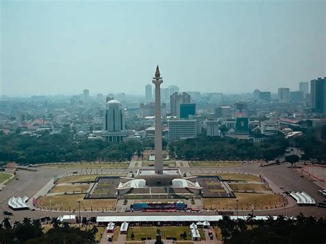 Tugu Monas Wisata Edukasi Dan Rekreasi Keluarga Di Ja