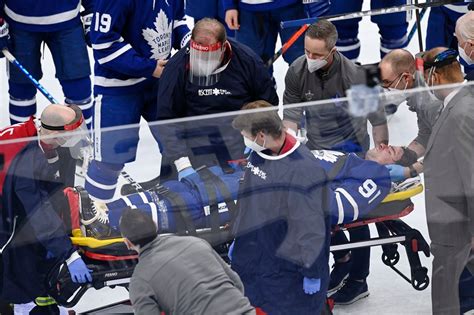 John Tavares Injury Brad Marchand Boston Bruins Pulling For Toronto