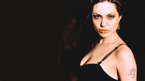 3840x2160 Resolution Angelina Jolie Hot Pics 4k Wallpaper Wallpapers Den