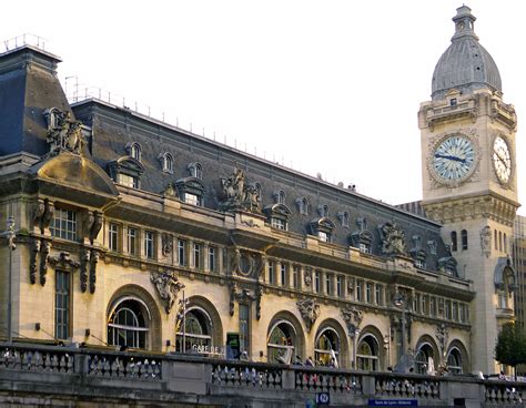 Putain c'est vraiment chaud ce qui s'est passer a gare de lyon … pic.twitter.com/m1td7ytygq. Gare de Paris Gare de Lyon : son histoire.