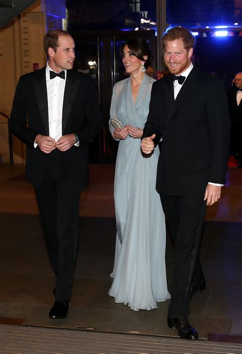 Royally Played Wills Kate In Jenny Packham And Harry At The Spectre Premiere Go Fug Yourself