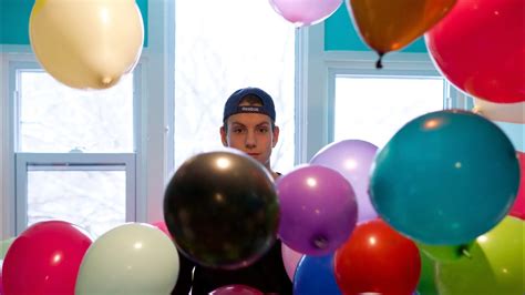 Filling Entire Room With Balloons Youtube
