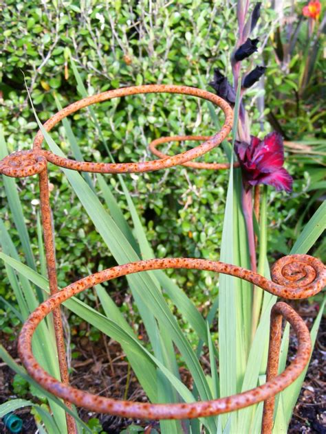 Maybe you would like to learn more about one of these? Rachel Callaghan Landscape Architect, NZ: Metal Plant Supports