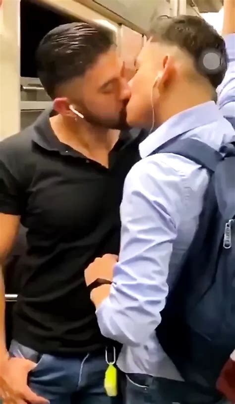 Kissing On Cdmx Subway Gay Hd Videos Porn F Xhamster