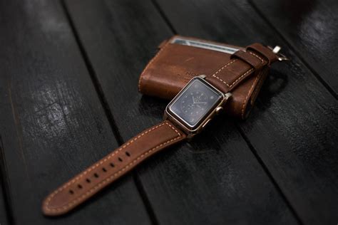 Welcome ~（ ^ω^） we sell apple watch band and 3c products.it remains to be seen how many watches will be uploaded. Horween Leather Apple Watch Strap by Nomad | HiConsumption