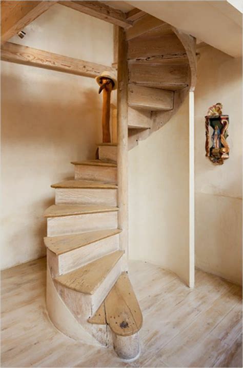 Wendeltreppe für innen aus stahl mit massivholzstufen! Wendeltreppe für Innen und Außen - 100 Fotos! - Archzine.net