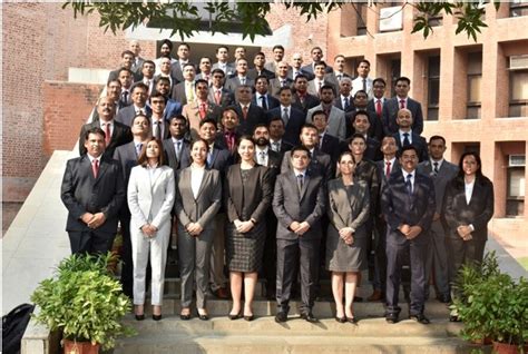 Iim Ahmedabad Welcomes 15th Batch Of The Armed Forces Program Afp 19