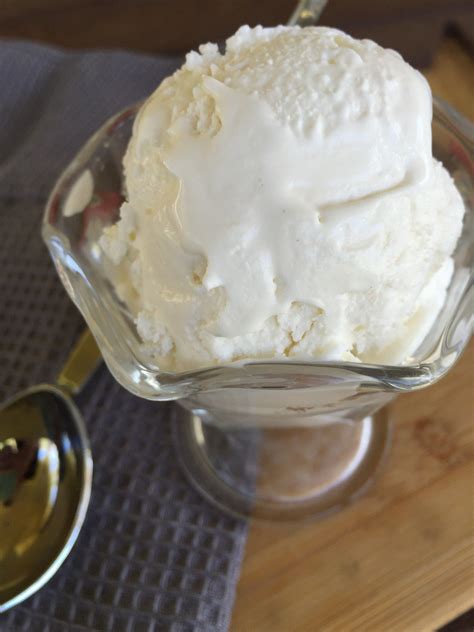 So if you're solely looking at the amount of calories and want to make that low calorie ice cream, here's a very simple but effective recipe! I recently bought an ice cream maker, (Cuisinart ICE-20 Automatic 1-1/2-Quart Ice Cream Maker ...