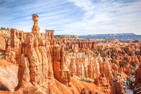 Hiking Navajo Loop And Queens Garden Trail In Bryce Canyon National Park