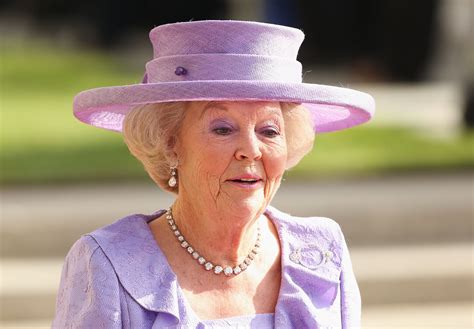 Dutch Queen Beatrix Says She Will Abdicate Throne Cbs News