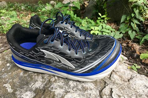 The Altra Torin Iq Puts The Smart In Smart Running Shoes Digital Trends