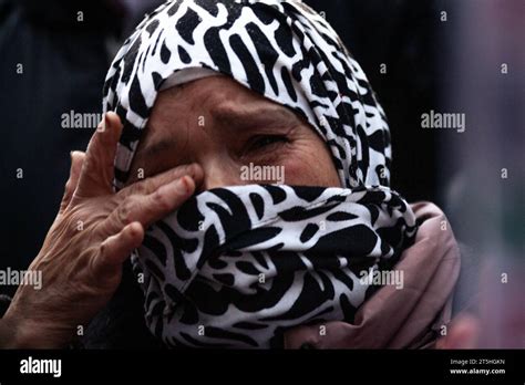 Police presen hi-res stock photography and images - Alamy