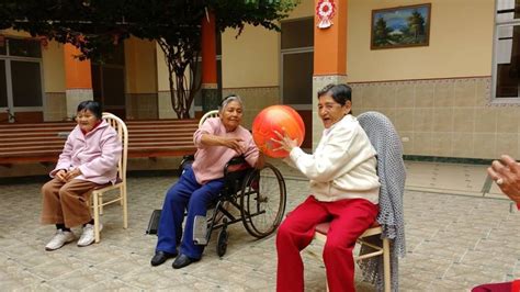 Juegos recreativos para el mejoramiento de la incorporación del adulto mayor. Actividades para adultos mayores de Hogar Geriàtrico ...