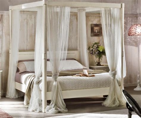 Infatti vi farà guadagnare posto per lenzuola, biancheria, copriletti o accessori. BELLISSIMO LETTO MATRIMONIALE A BALDACCHINO IN LEGNO ...