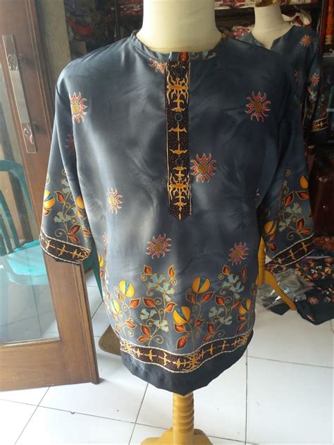 Kami ingin mengajak serta memberi peluang kepada anda untuk menjadi pemborong kami dalam penjualan baju melayu untuk bulan ramadhan yang bakal tiba ini. Jual baju cele dan baju kurung khas ambon di lapak wisye ...