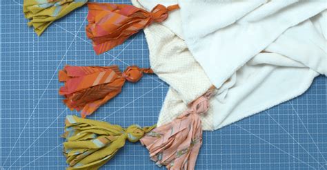 Fleece Tassel Blanket Tutorial Tassel Blankets Sewing And Fabric Tassels