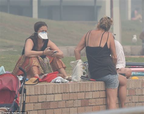 Sydney S Bondi Beach Babes Strip Down To Their Bikinis And Don Masks To Beat The Smoke Daily