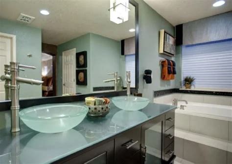Diy Bathroom Remodeling Or Hiring A Contractor The Fuzz Daily