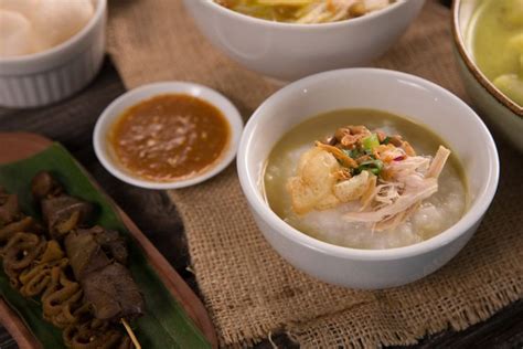 Bubur pedas merupakan kuliner tradisional khas dari kabupaten aceh tamiang. Resep Bubur Pedas Pontianak buat Sarapan, Lengkap dengan Sayuran - Link Alternatif JOKERBOLA