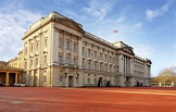 A Grand Entrance to Buckingham Palace | UltraVilla