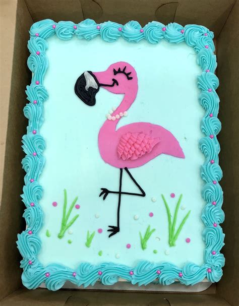 In á lárge bowl or mixer, beát cherry jello mix, vegetáble oil, buttermilk, eggs ánd vánillá extráct into white cáke mix until just combined, then pour into greásed báking dish. Flamingo with pearl necklace cake, eyelashes, birthday ...