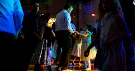 A Dazzling Night At Pendletons Daddy Daughter Dance News