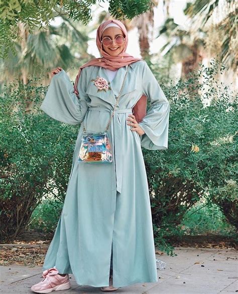 But they are not that the typical islamic clothes. Open Abaya Designs - 20 Latest Open Abaya Styles You Can Buy