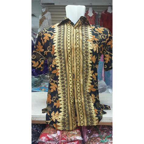 Bisa di pasangkan dengan celana sirwal warna hitam, hijau atau abu tua. 29+ Paling Top Gambar Batik Warna Hitam