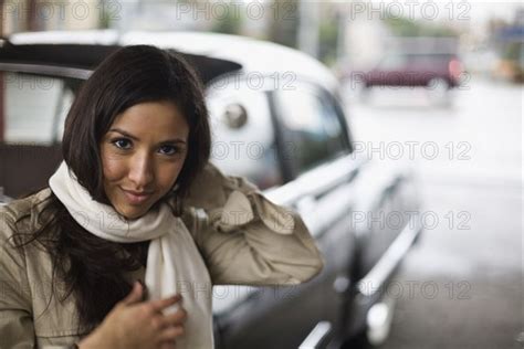 Middle Eastern Woman Wearing Scarf Photo12 Tetra Images Mychal M Richardson