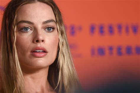 Margot Robbie Hates Being Called A Bombshell