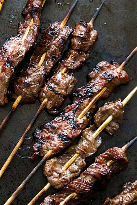 Skirt steaks are actually the diaphragm muscle, located in the area just below the ribs on the cow. Grilled Skirt Steak Skewers | Recipe | Skirt steak, Food ...