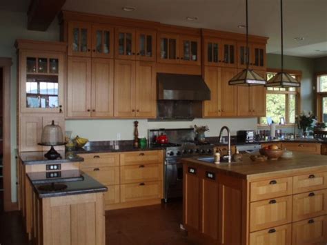 Rift And Quartersawn Red Oak Kitchen Oak Kitchen Cabinets Kitchen