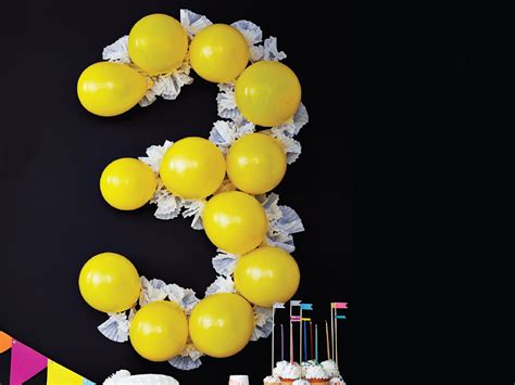 This outdoor birthday party balloon decoration can be used for other outside events, too, and customized to suit any person, theme or. Birthday party hacks: 4 fun balloon ideas - Video Today's ...