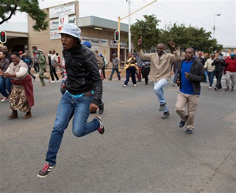 Brutal Riots In South Africa At Migrant Protests Daily Star